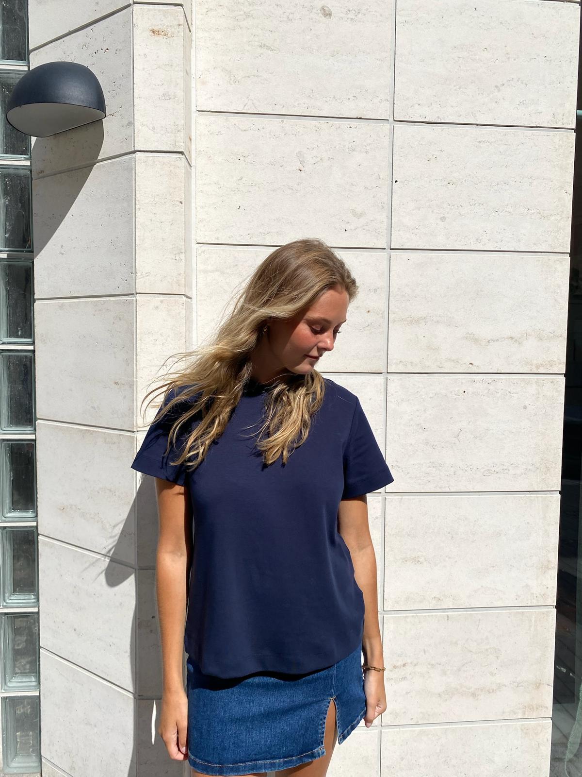 AWNAIMA T-Shirt - Dark Sapphire